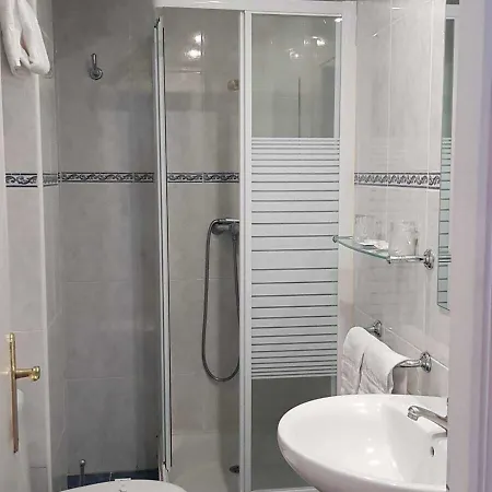 Pension Bilbao 2* بلباو