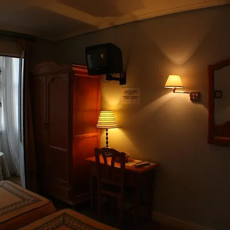 Pension Bilbao بلباو