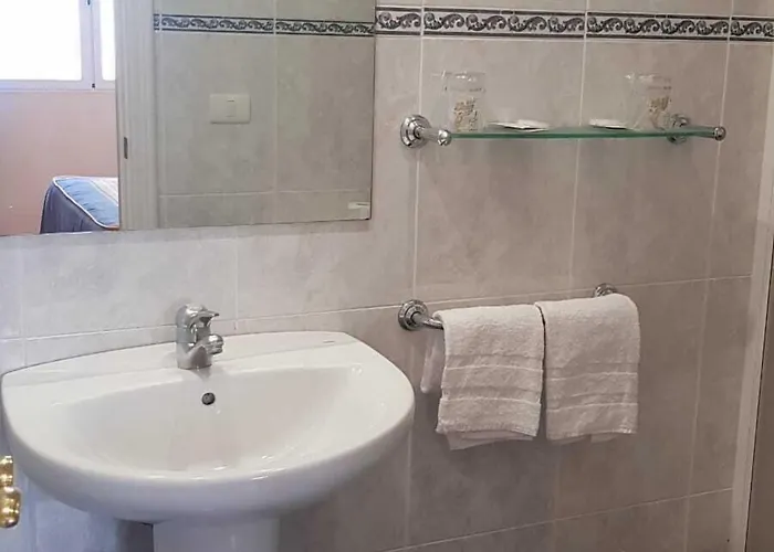 毕尔巴鄂旅馆 招待所 2*